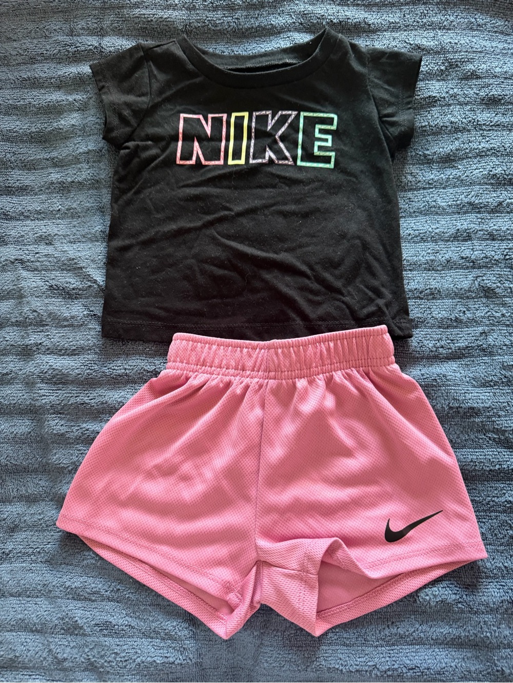 Nike Baby Girl Black Pink 2-Piece Outfit Set